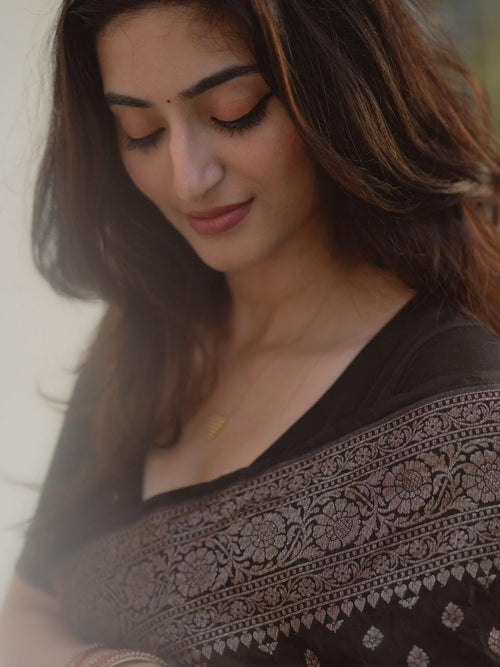 Wommella Black & Gold Printed Saree with Elegant Traditional Border